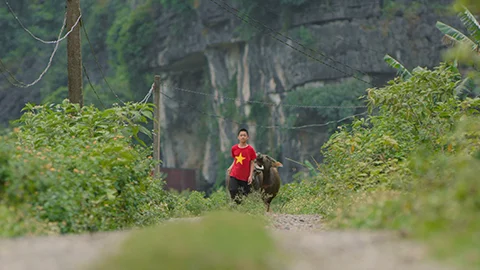 Tasia-Films-Director-Mauricio-Osaki-Vietnam-Film-Production-in-Hong-Kong-Facebook-1-480×270-Quality-100